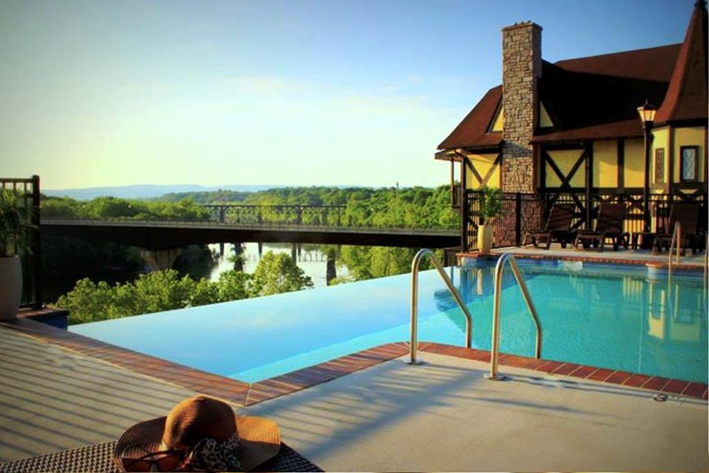 Bavarian Inn Shepherdstown Bagian luar foto